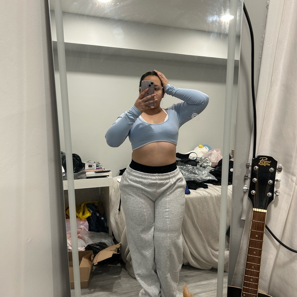 Baby Blue Contrastline Long sleeve Crop top by Teveo